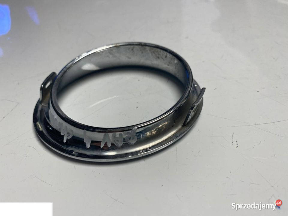 Toyota Rav4 chrom ramka halogenu prawa strona RH Kozubszczyzna