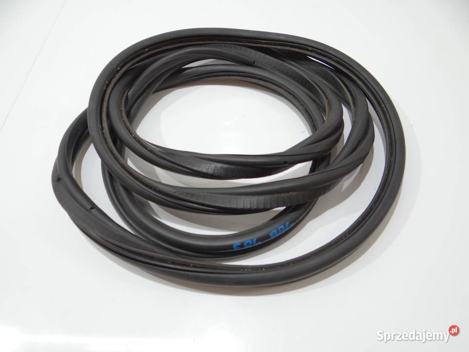 USZCZELKA KLAPY BAGAŻNIKA BMW X1 E84 Strzyżewice