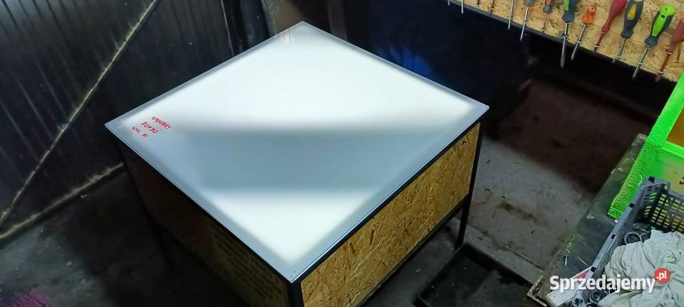 Stół bezcieniowy duży solidny Opatów