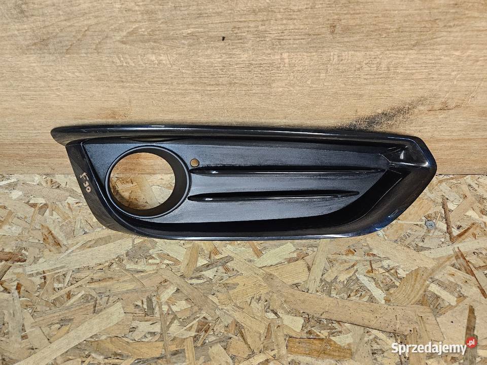 BMW 2 F22 F23 SPORT LINE KRATKA PRAWA ZDERZAKA Międzychód