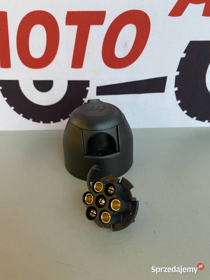 Gniazdo elektryczne 7biegunowe Massey Ferguson Elektryka i zapłon Elektryka i zapłon Białystok