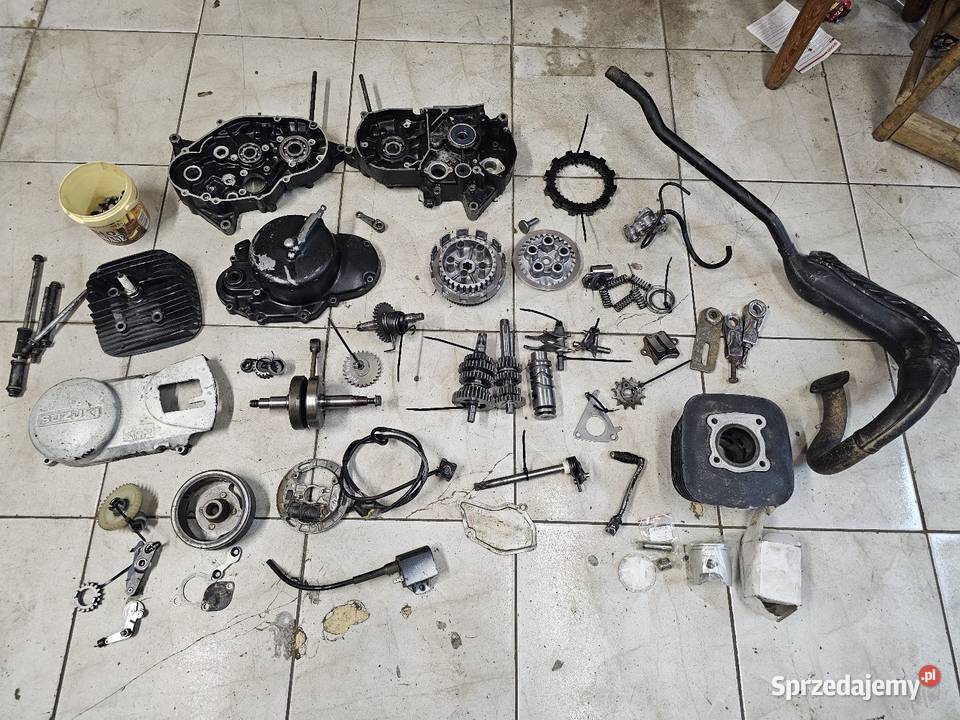 Suzuki DS 80 silnik części ds80 wał kapa karter