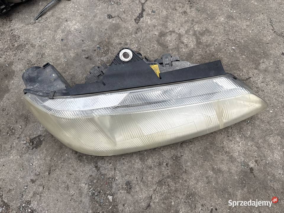 Lampa przód prawa Peugeot 407 Lampy przednie Ostrów Wielkopolski sprzedam