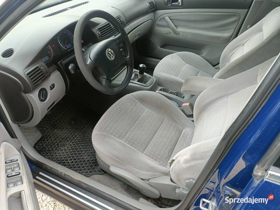 Piękny passat B5 Lift z klimatyzacjąi komplet manualna