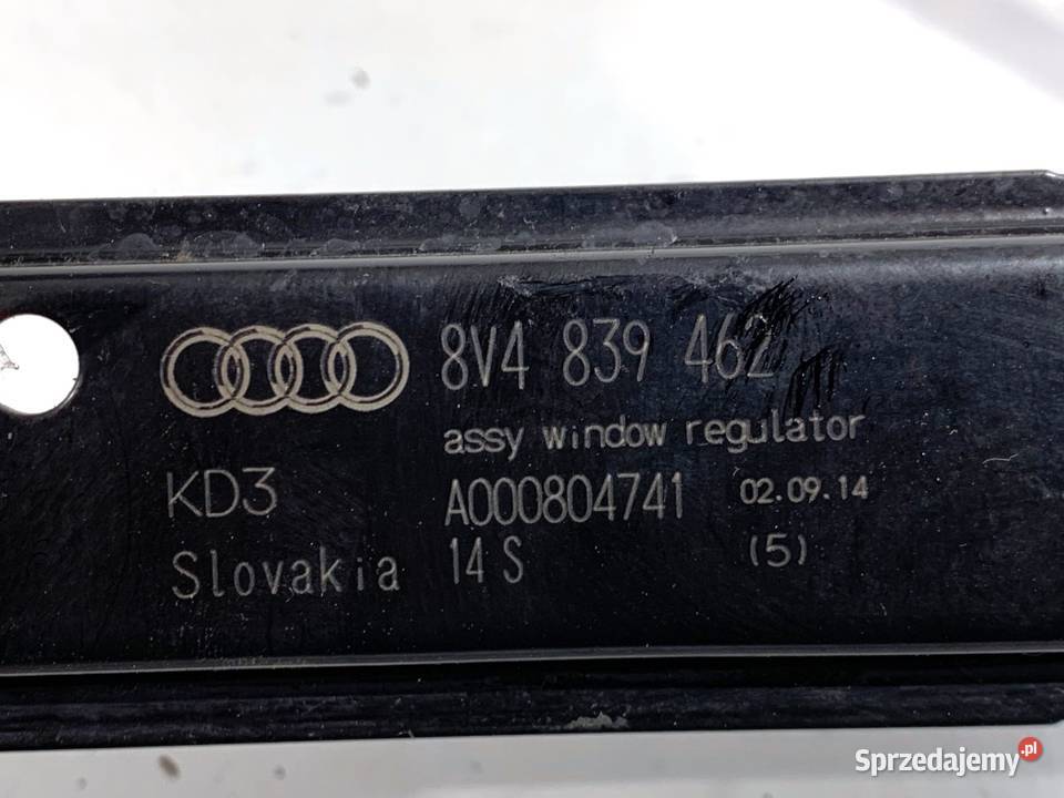 PODNOŚNIK SZYBY PRAWY TYŁ AUDI A3 8V 8V4839462