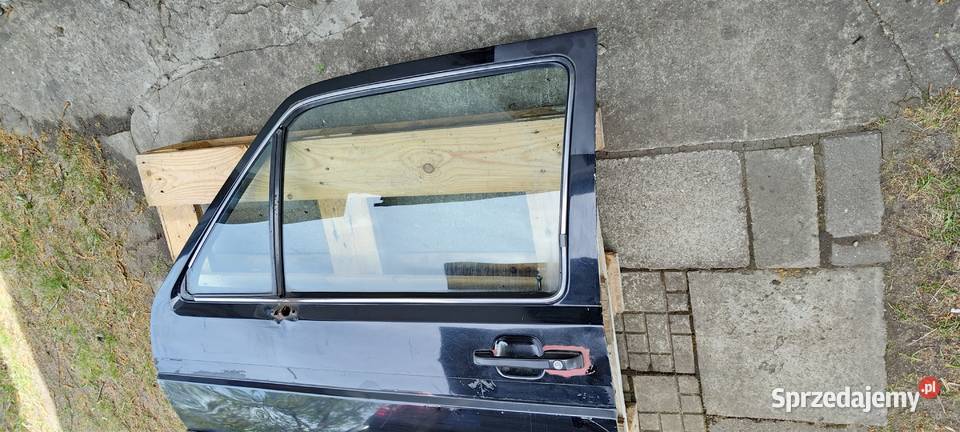 VW Golf 2 drzwi przednie lewe z dzieloną szybą Drzwi