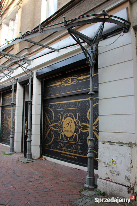 Słupy latarnie żeliwne stylowe zadaszenie Sopot