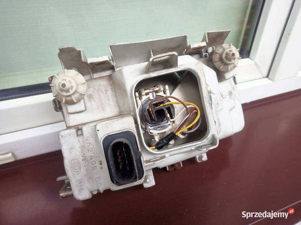 VW Polo III 6N lampa przednia lewa reflektor Sieradz