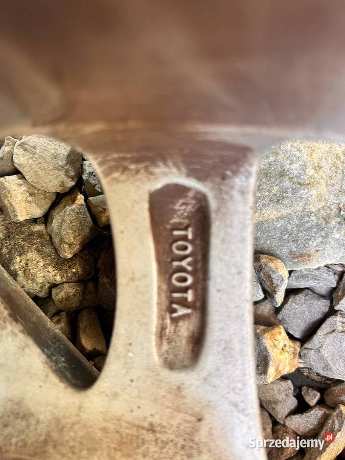 Felga Alu TOYOTA AURIS 5X1143 ET45 6J 4261102L80 aluminiowe Kielce