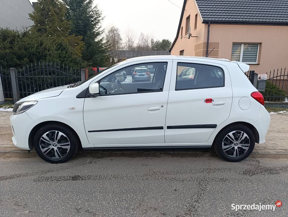 Mitsubishi Space Star 12 benzyna 2021r 1200cm3 Space Star Lgota-Mokrzesz sprzedam