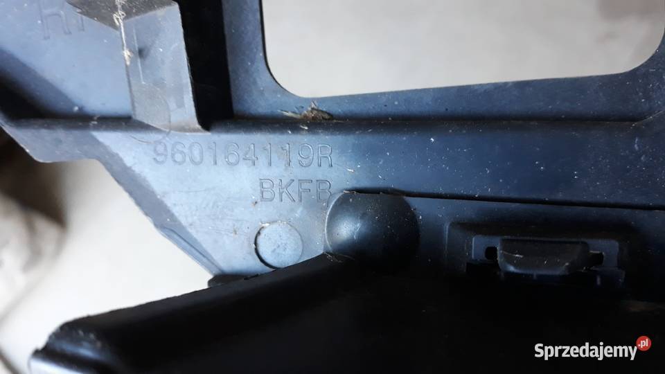 RENAULT MEGANE 4 IV ŚLIZG ZDERZAKA PRAWY PRZÓD Zatom Stary