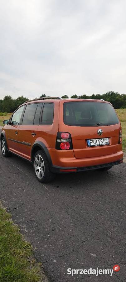Volkswagen Touran Cross 7osobowy 20TDI BMM 140