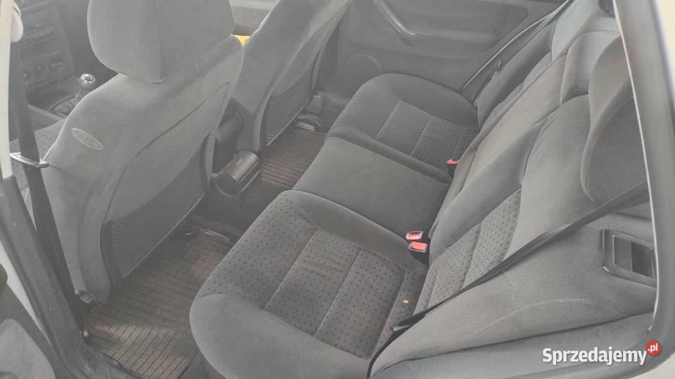 VW Golf 4 16 SR 101 8 zaworowy 1997r 101KM