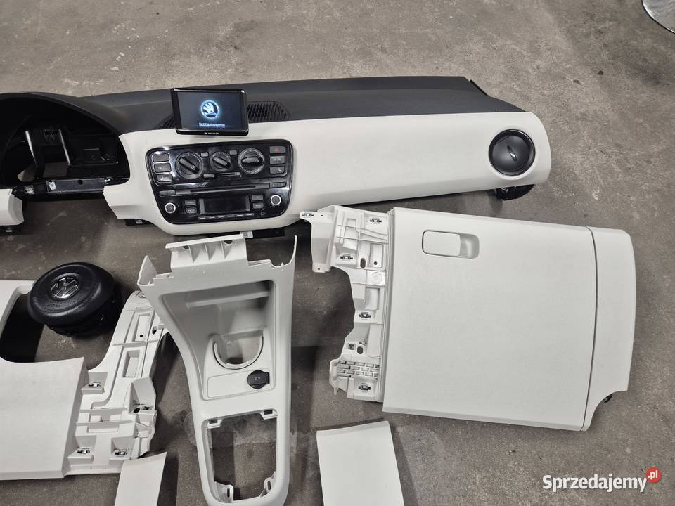 Deska Air bag vw up seat mi skoda city go czesci Rok produkcji 2014 Deski rozdzielcze, konsole Piekary Śląskie