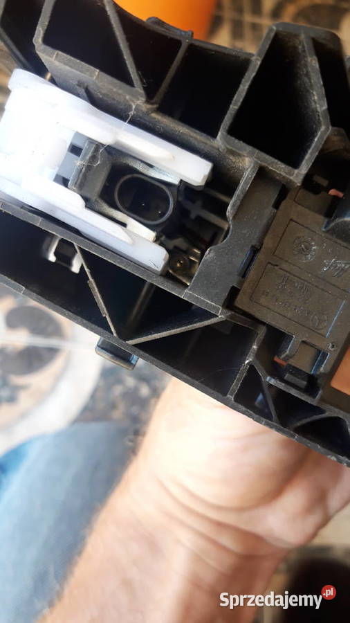 KLAMKA ZEWNĘTRZNA DRZWI LEWY TYŁ A0997602100