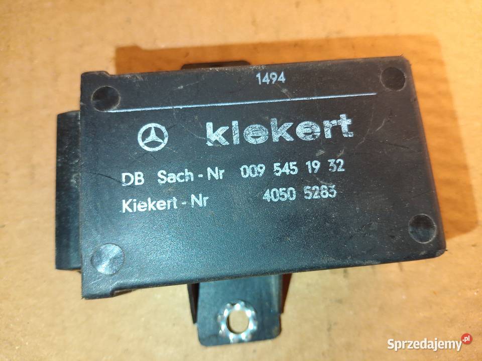 Mercedes g klasa 0095451932 przekaźnik Przekaźniki