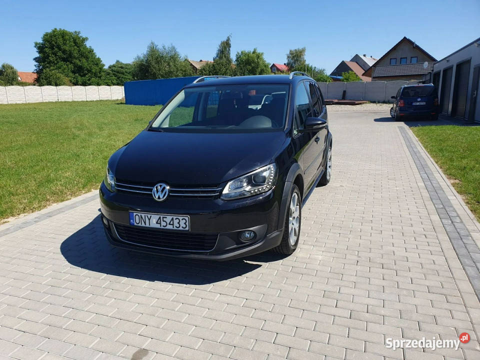 Volkswagen Touran 20tdi 140 Cross Bixenon Strobice