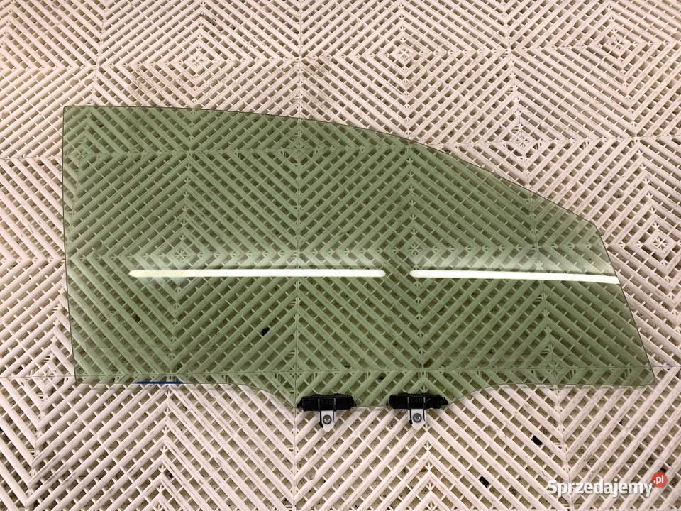 SZYBA PRAWY PRZÓD LEXUS LBX Crossover sprzedam