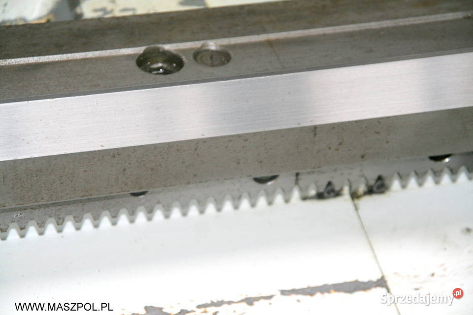 Tokarka uniwersalna CU 580 M x 1000 ZMM SLIVEN Głowno