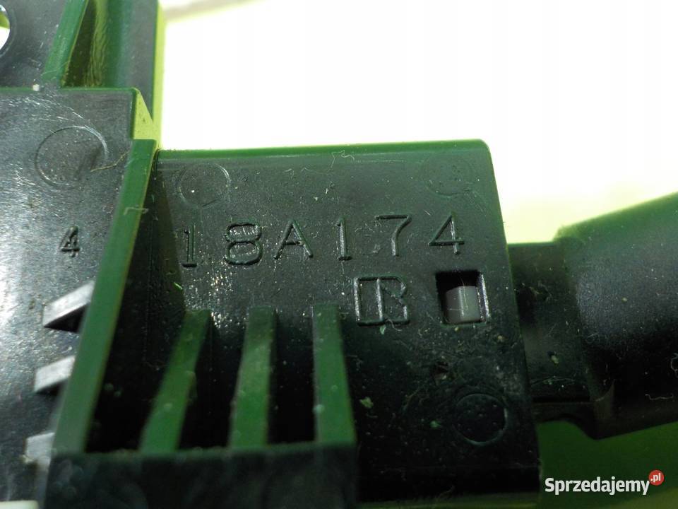 AVENSIS III T27 LIFT I 2r SEDAN 4D przelaczniki Suków sprzedam