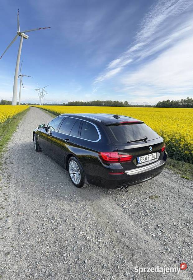 BMW 5 F11 touring Luxury Line 30d 258 xDrive wielofunkcyjna kierownica