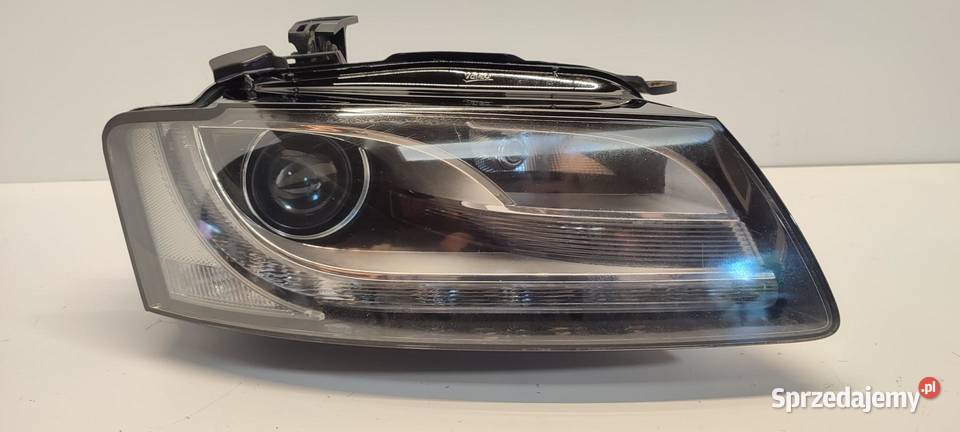 AUDI A5 8T LAMPA PRAWY PRZÓD ANGLIK RHD osobowe
