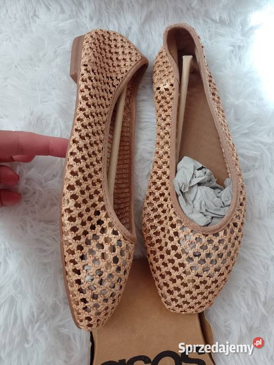 3940 ASOS Design Brązowe baleriny ażurowe z Kraków