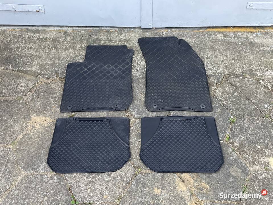 Oryginalne dywaniki gumowe komplet OE Audi A3 S3