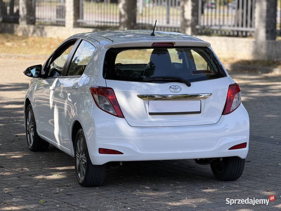 Toyota Yaris Salon Polska navi kamera cofania Nowy Sącz