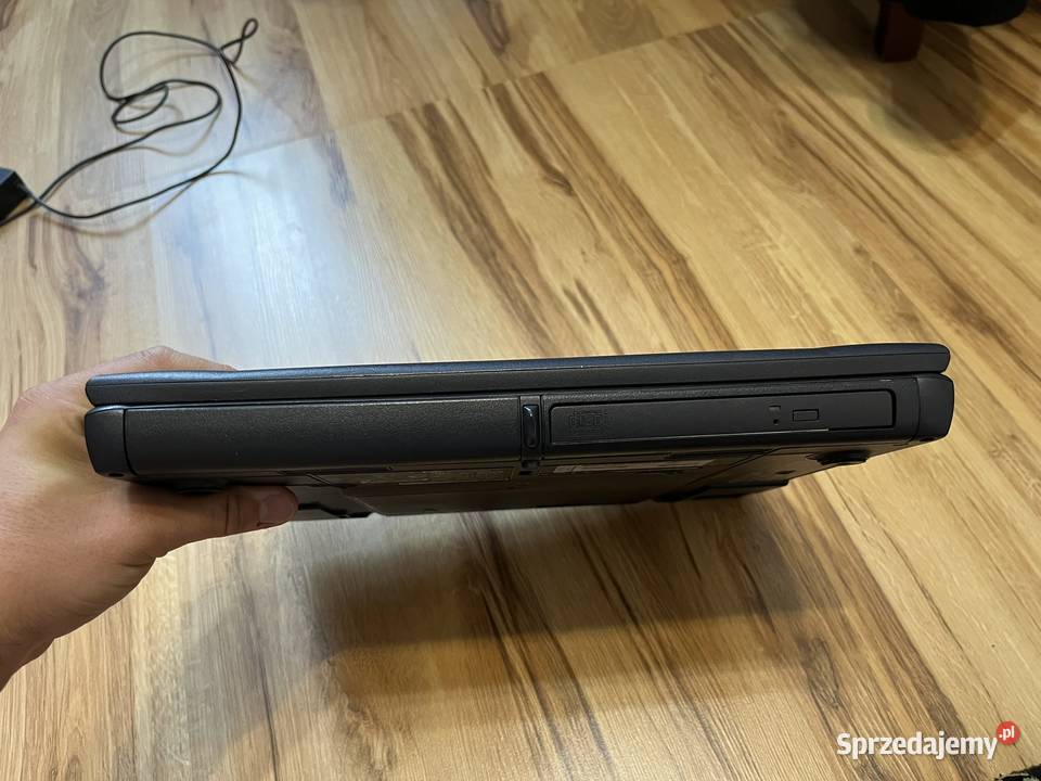 Zabytkowy laptop DELL PP01L C510C610 Brzana
