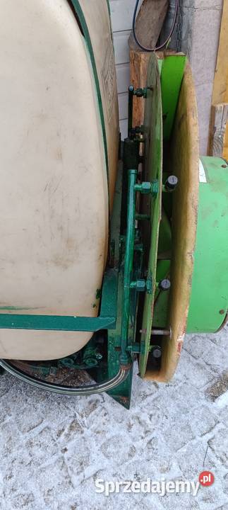 Opryskiwacz huragan 200 litrów