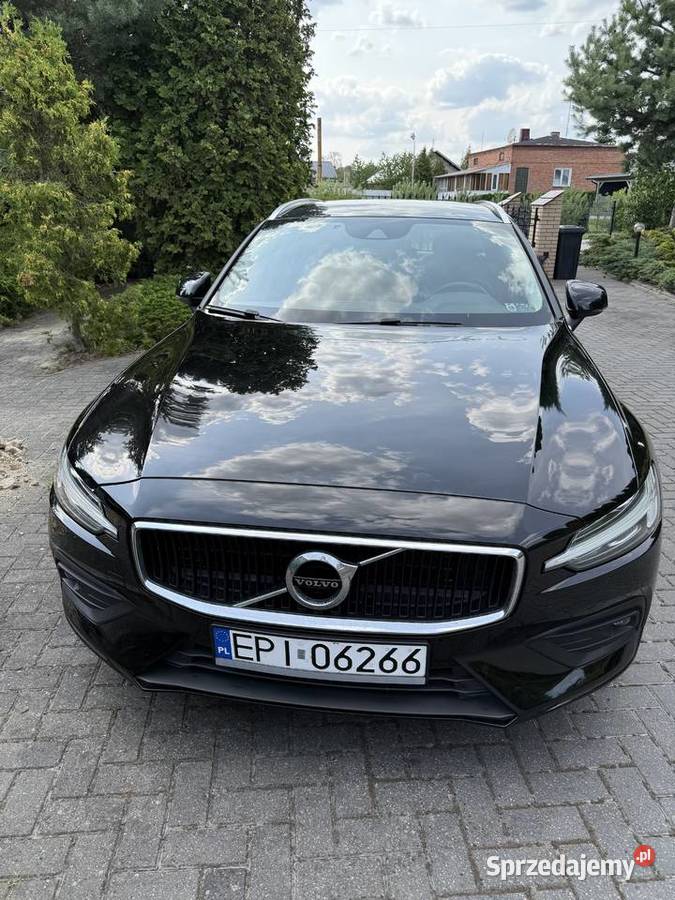 Volvo v60 B4 mild hybrid skóry stan Baby