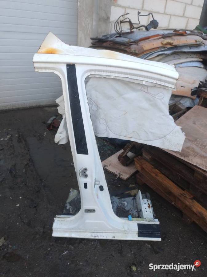 Słupek Środkowy Prawy Lak040 Toyota Yaris III Progi