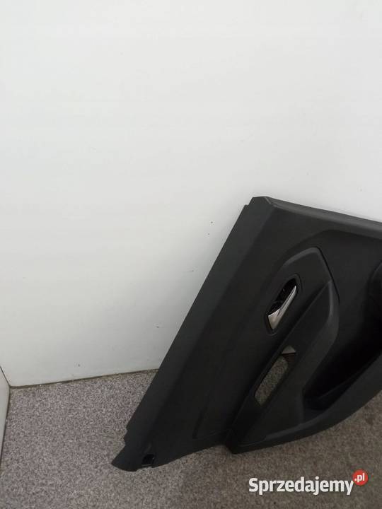 TAPICERKA BOCZEK PRAWY LEWY TYŁ KPL Dacia Duster Motoryzacja sprzedam