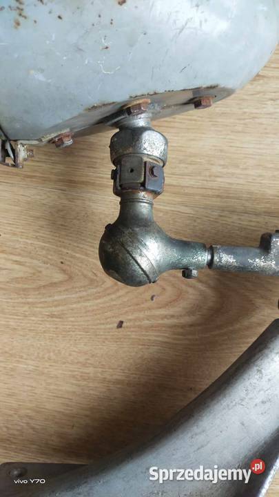 Hella Szperacz z epoki Mercedes Adler Horsch nie Kraków