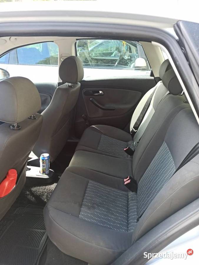 Seat Ibiza 12 benzyna 2005 r Ważne opłaty 1198km Nowa Ziemia