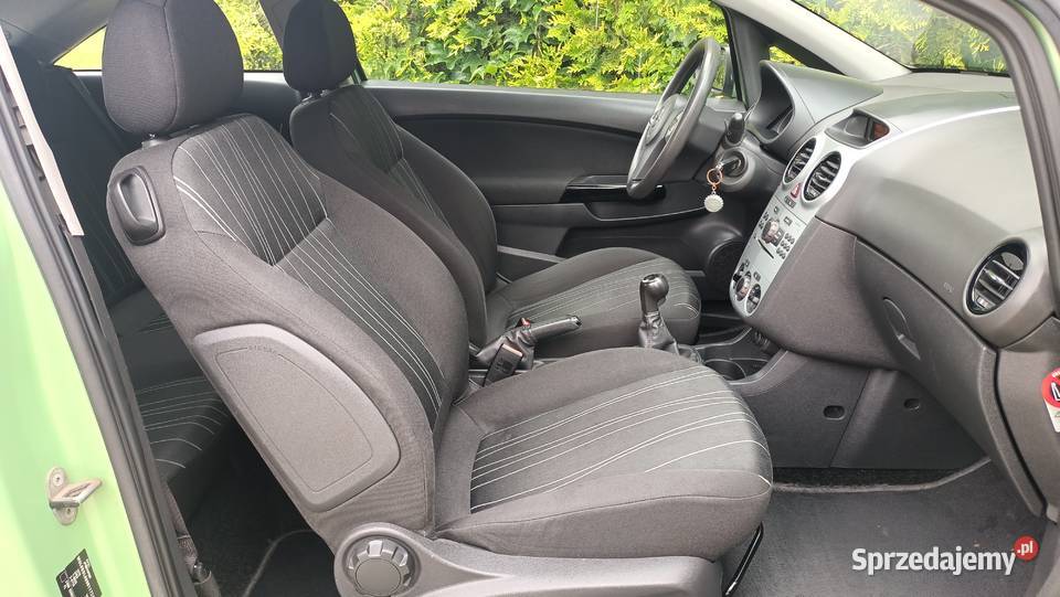 Corsa D 12benz 80 3drzwi Klima Elektryka Serwis Rok produkcji 2009 Stargard