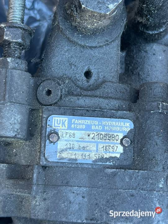 BMW 5 E39 540i 44 Pompa wspomagania 2105980