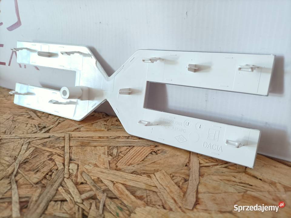 DACIA SANDERO III LIFT 23 ZNACZEK LOGO EMBLEMAT Motoryzacja Pleszew