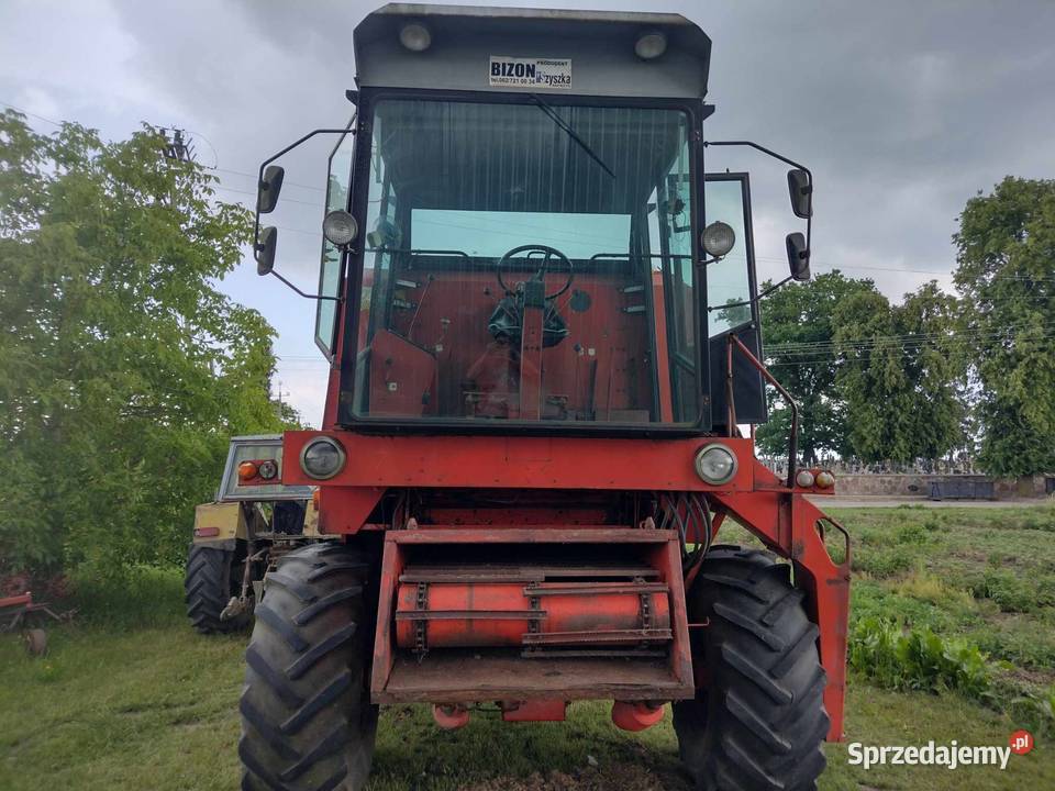 Kombajn zbożowy BIZON SUPER z056