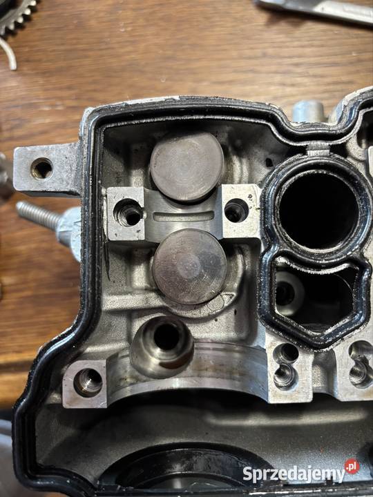 Sprzedam głowicę Yzf 250 i crf250