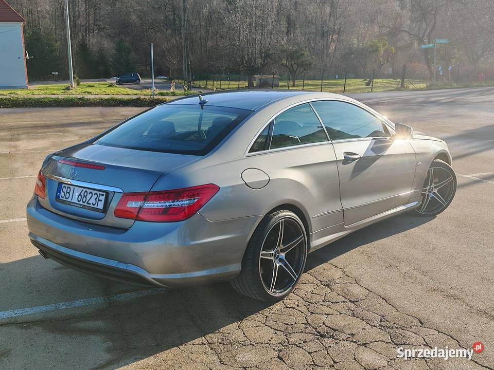 Mercedes Benz E klasa 18 CGI Kompresor 184 czujnik zmierzchu Grodziec