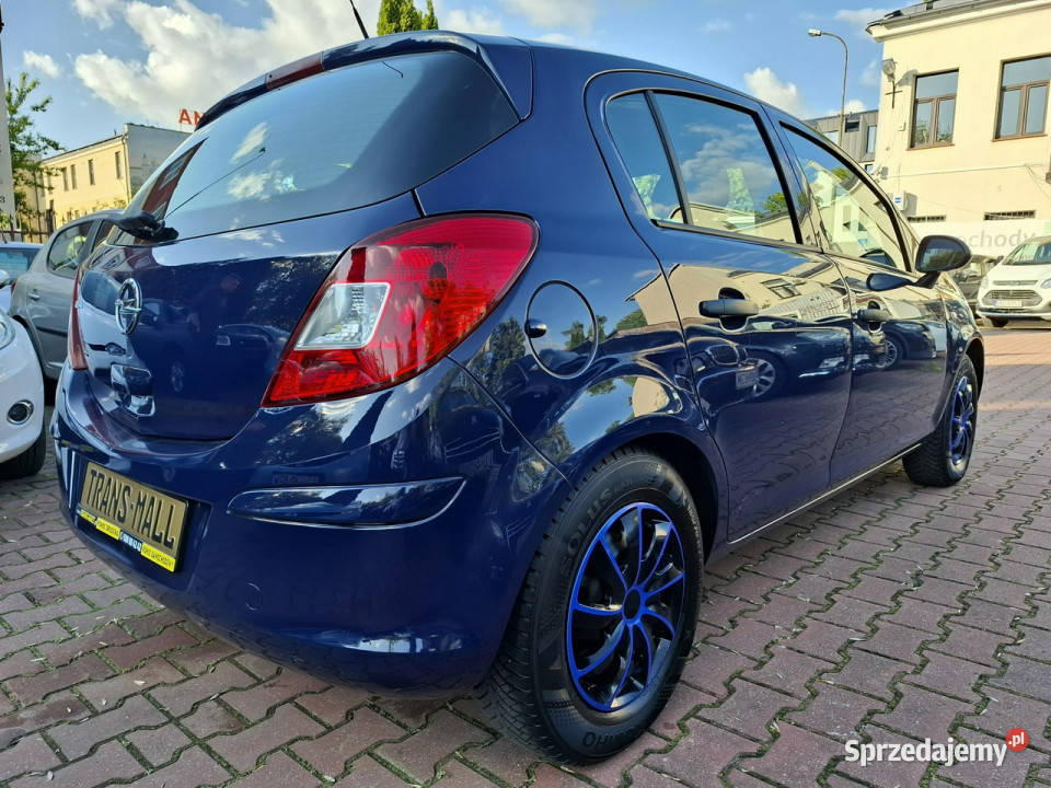 Opel Corsa 14 Benzyna 100 Koni Automatyczna lakier metallic