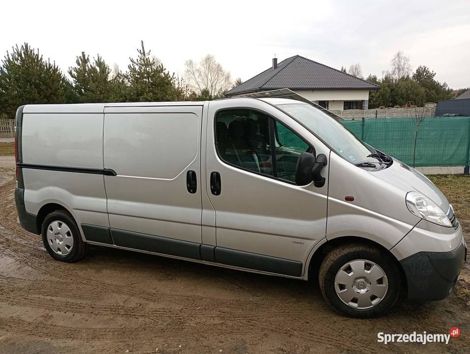 Opel Vivaro Piasek