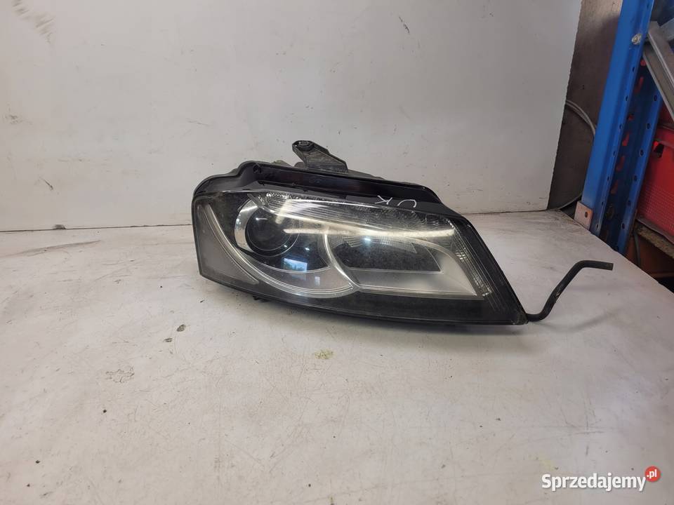 REFLEKTOR PRAWY XENON AUDI A3 8P LIFT Lampy przednie Przystajń