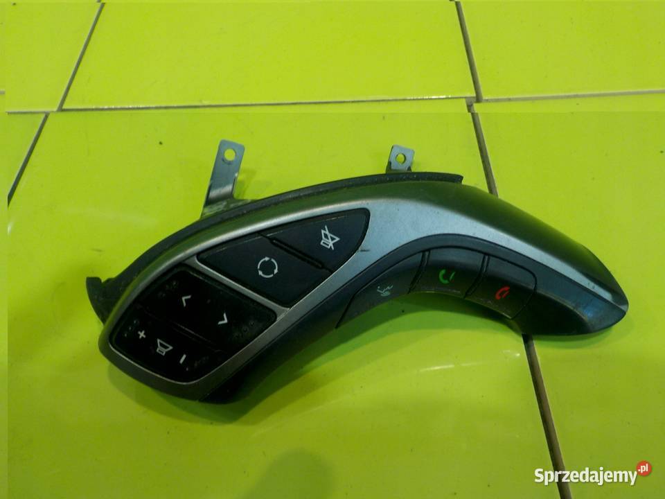 HYUNDAI i30 II 14 CRDI 13r HB 5D przelacznik Wyposażenie wnętrza Suków