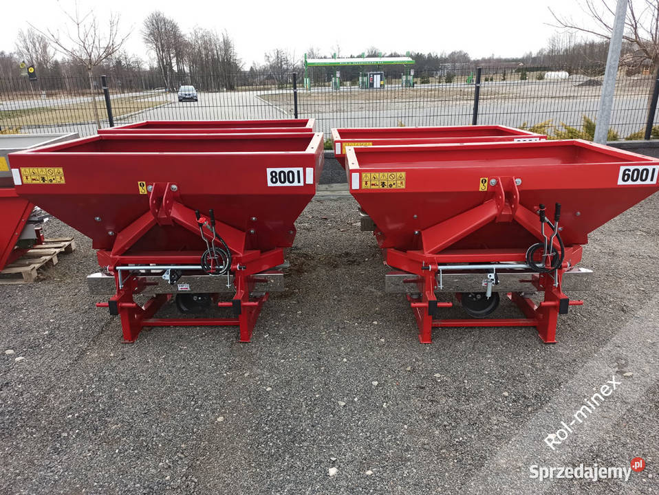 Malowany proszkowo 2talerzowy Rozsiewacz STRUMYK nieuszkodzony