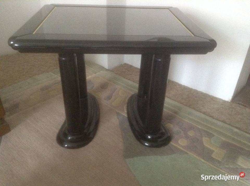 Stolik drewnany okolicznościowy na kolumnowych opolskie