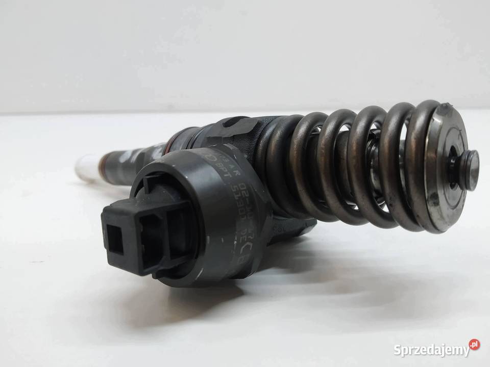 POMPOWTRYSKIWACZ 038130073AR 19 TDI Audi A4 II Rok produkcji 2003