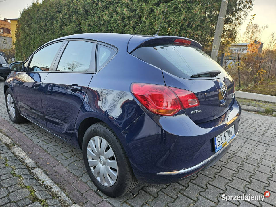 Opel Astra 1 właściciel Klimatyzacja J 20092019
